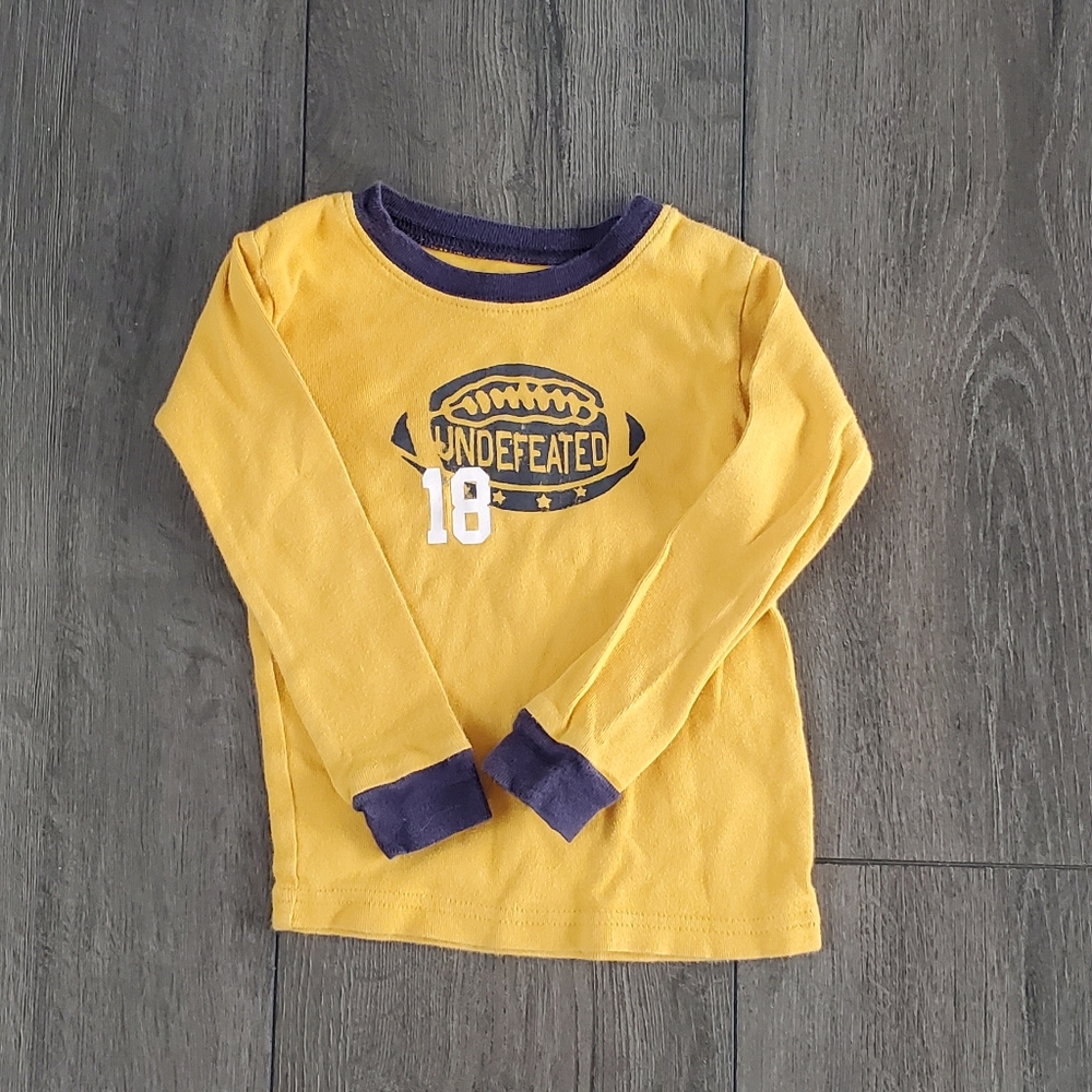 24M Distressed Undefeated Tee